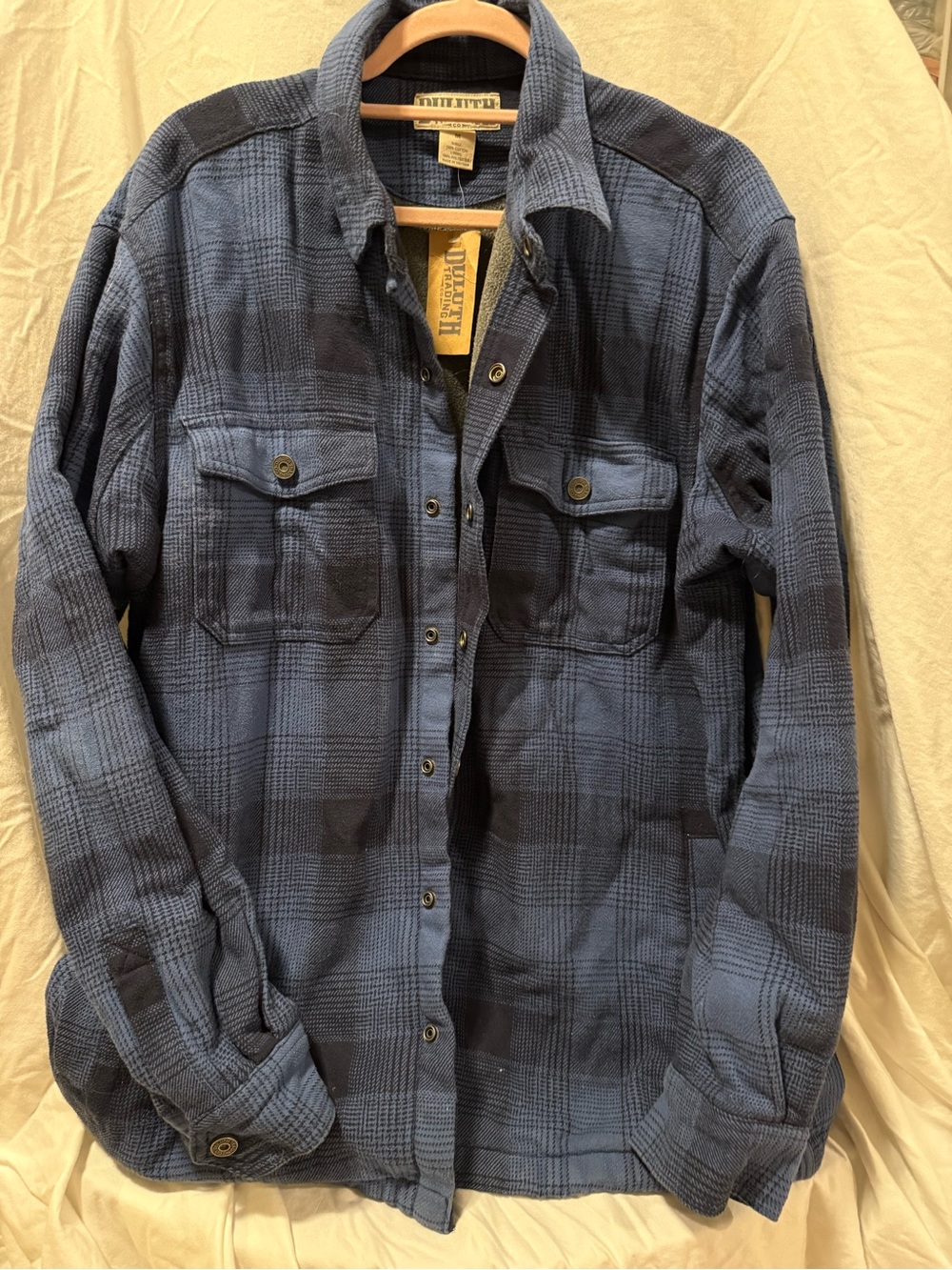 Duluth Trading Co Navy and Charcoal Plaid Lightweight Shirt Jacket